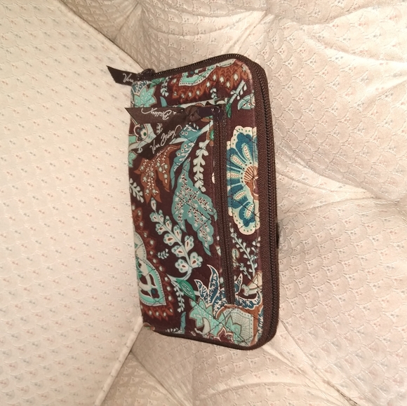 Vera Bradley Wallet - Picture 6 of 7
